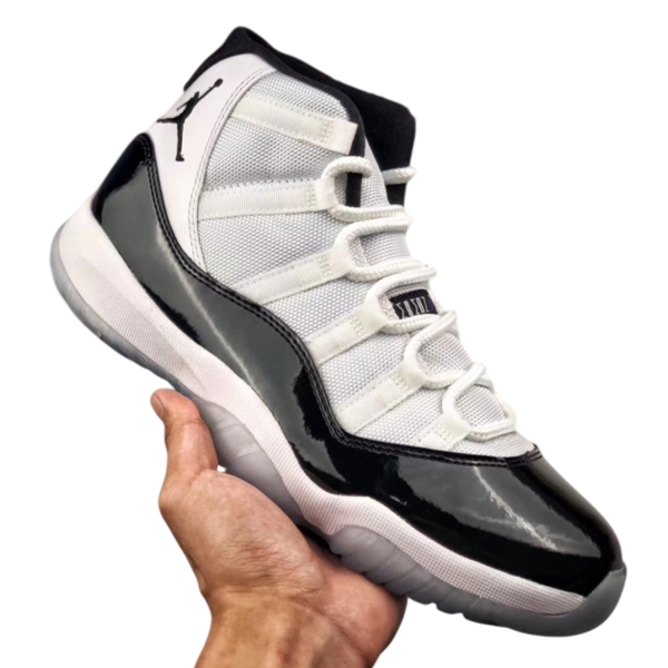 Air Jordan 11 Concord