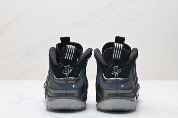 Nike_Air_Foamposite_One_Hologram_-04